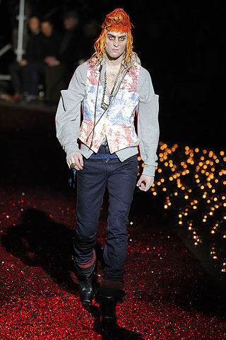 John Galliano / - 2009-2010